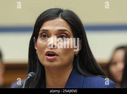 Washington, DC, États-Unis. 08th févr. 2023. L'ancien directeur juridique de Twitter Vijaya Gadde témoigne au cours du discours de protection contre les interférences gouvernementales et les préjugés sur les médias sociaux partie 1 : Twitters rôle dans la suppression de l'histoire de Biden Laptop au Rayburn House Office Building sur Capitol Hill 8 février 2023 à Washington, DC. Photo par Jemal Countess/UPI crédit: UPI/Alay Live News Banque D'Images