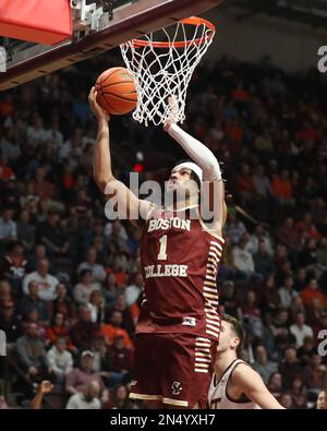 8 février 2023 : Boston College Eagles forward T.J. Bickerstaff (1) réalise une mise à pied pendant le match de basket-ball NCAA entre les Boston College Eagles et les Virginia Tech Hokies au Cassell Coliseum de Blacksburg, en Virginie. Greg Atkins/CSM Banque D'Images
