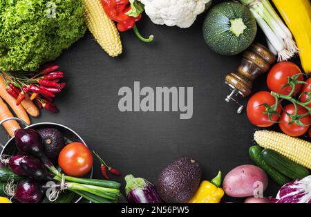 nutrition légumes ustensiles de cuisine . Résolution et superbe photo de haute qualité Banque D'Images