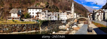 La plupart des villages alpins pittoresques de la partie italienne - Fontainemore, borgo médiéval dans la région du Val d'Aoste Banque D'Images