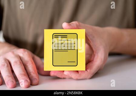 Le concept de signature électronique, les gens d'affaires signent des documents électroniques sur des documents numériques. Bureau sans papier, signature d'un futur contrat commercial Banque D'Images