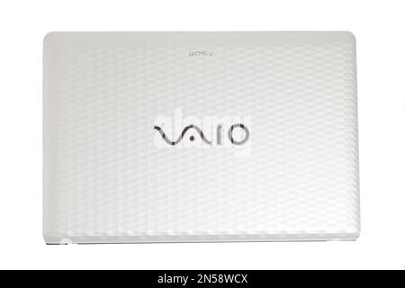 Moscou, Russie, 09 février 2023 : ordinateur portable VAIO couleur blanc de Sony Banque D'Images