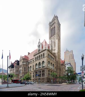 Le palais de justice et la prison du comté d’Allegheny, sur Grant Street à Pittsburgh, figurent parmi les plus importants monuments architecturaux de Pennsylvanie. Banque D'Images