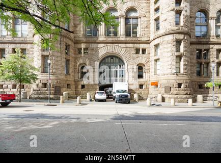 Le palais de justice et la prison du comté d’Allegheny, sur Grant Street à Pittsburgh, figurent parmi les plus importants monuments architecturaux de Pennsylvanie. Banque D'Images