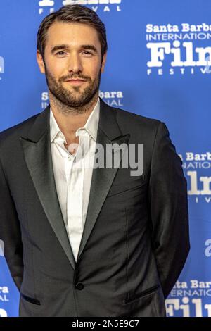 Santa Barbara, États-Unis. 08th févr. 2023. Josh Bowman arrive au Festival international du film de Santa Barbara de 38th la première nuit mondiale de la victime de Miranda au Arlington Theatre à Santa Barbara, Californie, 8 février 2023. (Photo de Rod Rolle/Sipa USA) Credit: SIPA USA/Alay Live News Banque D'Images