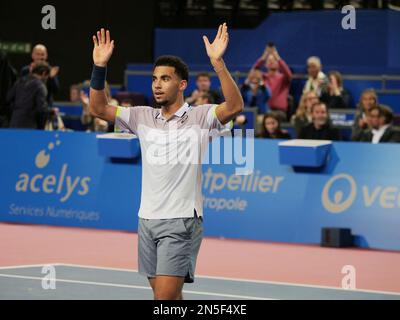 Arthur fils (FRA) en action contre Roberto Bautista-Agut (SPA) lors de l'Open Sud de France 2023, tournoi de tennis ATP 250 sur 8 février 2023 à l'Arena Sud de France à Perols près de Montpellier, France - photo: Patrick Cannaux/DPPI/LiveMedia Banque D'Images