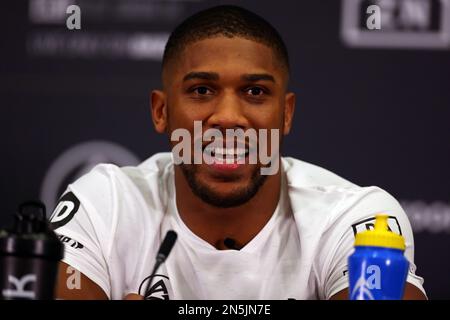 Londres, Royaume-Uni. 9th février 2023, Hilton London Syon Park, Londres, Angleterre; 2023 Anthony Joshua versus Jermaine Franklin Press Conference; Anthony Joshua pendant la conférence de presse Credit: Action plus Sports Images/Alay Live News Banque D'Images