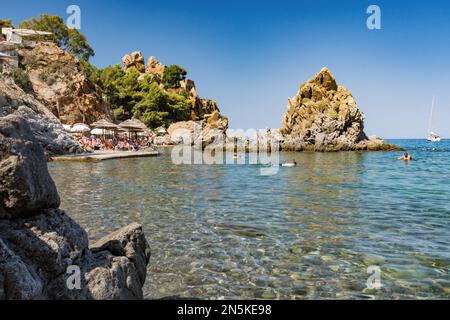 Plage de Kalura à Cefalù, Sicile Banque D'Images