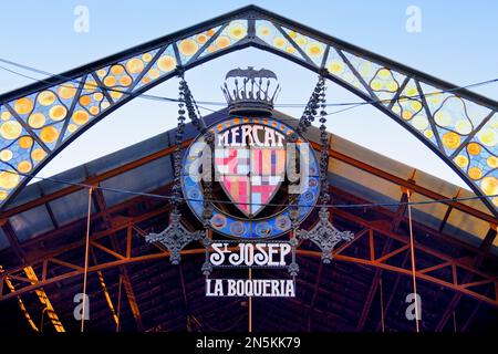 Le Mercat de Sant Josep de la Boqueria est un marché public de Barcelone et l'un des sites les plus importants de la ville. Banque D'Images