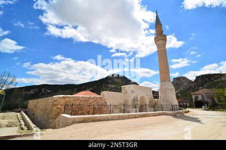 Située à Korkuteli, Turquie, la mosquée Alaaddin a été construite au 14th siècle. Banque D'Images