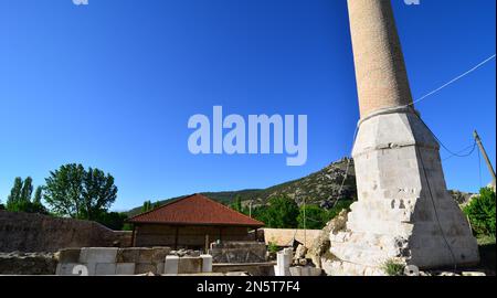 Située à Korkuteli, Turquie, la mosquée Alaaddin a été construite au 14th siècle. Banque D'Images