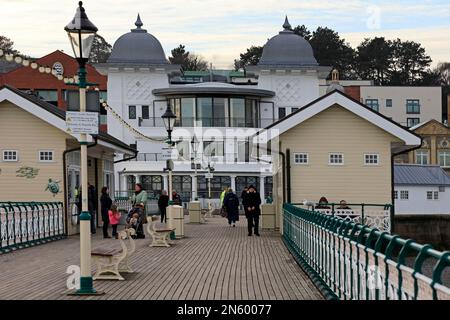Penarth Pier and Pavilion, Vale of Glamourgan, pays de Galles du Sud. Prise en février 2023. hiver. Banque D'Images