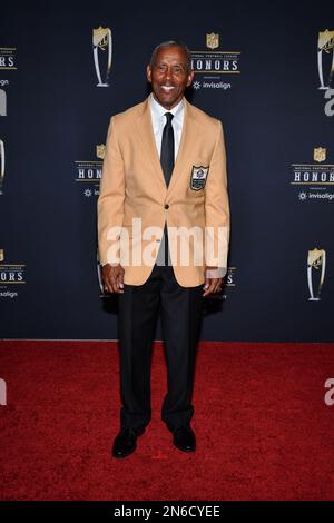 Phoenix, États-Unis. 09th févr. 2023. Tony Dorsett marche sur le tapis rouge de la NFL Honors qui a eu lieu au Symphony Hall du Phoenix Convention Center de Phoenix, Arizona, le 9 février 2023. Le Super Bowl LVII aura lieu le dimanche 12 février 2023 entre les Kansas City Chiefs et les Philadelphia Eagles. (Photo par Anthony Behar/Sipa USA) crédit: SIPA USA/Alay Live News Banque D'Images