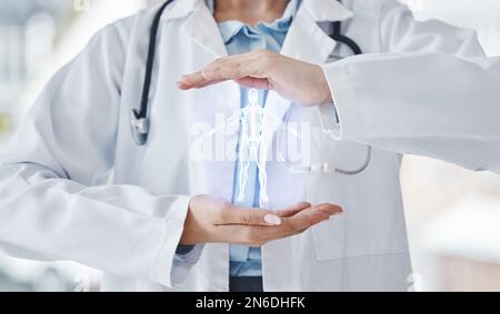 Hologramme, médical et médecin avec anatomie numérique, squelette et professionnel de santé futuriste avec ai. 3d, analyse et corps holographique virtuel Banque D'Images