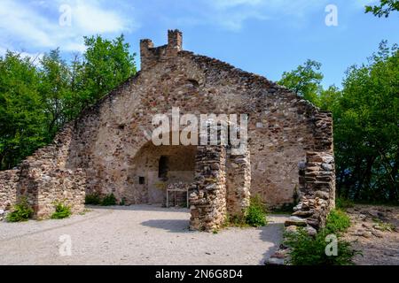 St. Pierre, ruines de l'église, Altenburg, gorge de Ratenbachklamm près de Kaltern, vallée de l'Adige, Tyrol du Sud, Italie Banque D'Images