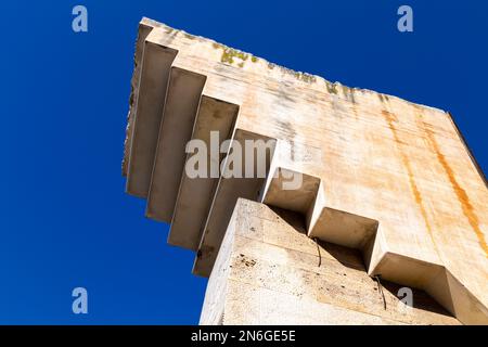 Monument à Francesc Macià leader politique catalane par le sculpteur Josep Maria Subirachs, Plaça de Catalunya, Barcelone, Espagne Banque D'Images