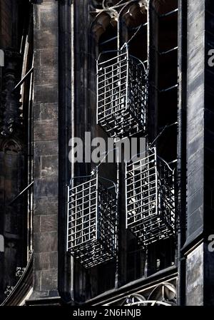 Les paniers originaux sur la tour de l'église Sankt Lamberti, détail sur la façade, Muenster, Muensterland, Rhénanie-du-Nord-Westphalie, Allemagne Banque D'Images