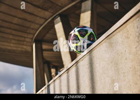 UWCL Pro ball Eindhoven, Adidas ballon de match de la finale de la finale de la Ligue des champions des femmes de l'UEFA à Evoluon, Eindhoven, pays-Bas Banque D'Images