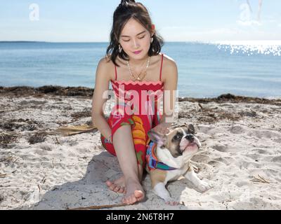 Portrait avec un Bulldog français Banque D'Images