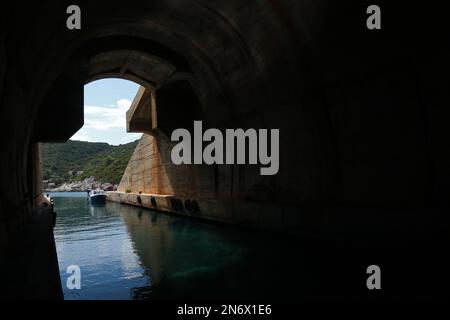 Base sous-marine secrète sur l'île de vis, Croatie Banque D'Images