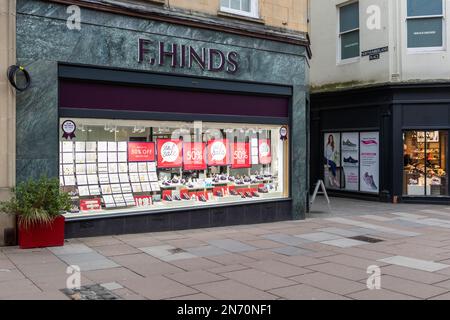 Vente au magasin Jewelers F.Hinds à Union Street, Bath City centre, Somerset, Angleterre, Royaume-Uni Banque D'Images