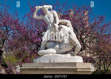 Statue dans le jardin des Tuileries, Paris, France Banque D'Images