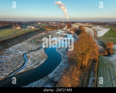 Paysage d'hiver EMSCHERLAND, Emscher renaturalisé, reconstruction d'Emscher, Recklinghausen, Castrop-Rauxel, Rhénanie-du-Nord-Westphalie, Allemagne Banque D'Images