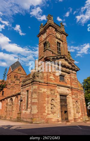 Neuwiller-les-Saverne (Neuweiler), Église Saint-Pierre-et-Saint-Paul en Alsace (Elssass), Bas-Rhin (Unterelsss), France Banque D'Images