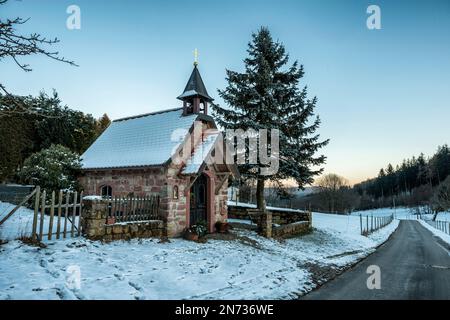 Grasellenbach, Odenwald, Hesse, Allemagne, chapelle de Mooswiesenhof en hiver Banque D'Images