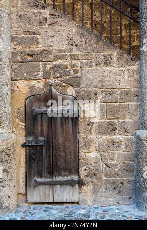 Belles cours médiévales du château de Burghausen en Bavière, Allemagne Banque D'Images