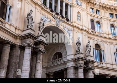 Galerie Umberto I à Naples, construit dans le style Art Nouveau, dans le sud de l'Italie Banque D'Images