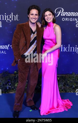 Diego Boneta y Mónica Bárbaro, pendant le tapis bleu du film 'à minuit' au centre culturel Roberto Cantoral sur 09 février 2023 à Mexico, Mexique. Banque D'Images