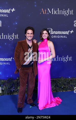 Diego Boneta y Mónica Bárbaro, pendant le tapis bleu du film 'à minuit' au centre culturel Roberto Cantoral sur 09 février 2023 à Mexico, Mexique. Banque D'Images