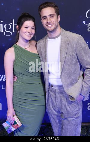Mexico, Mexique - 09 février. Olivia Bolwell et Santiago Boneta, pendant le tapis bleu du film "à minuit" au centre culturel Roberto Cantoral sur 09 février 2023 à Mexico, Mexique. Banque D'Images
