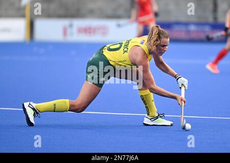 Sydney, Australie. 10th févr. 2023. Maddy Fitzpatrick de l'équipe australienne de hockey féminin en action pendant le match de la Ligue Pro Australie contre Chine de la Fédération internationale de hockey qui s'est tenu au centre de hockey du parc olympique de Sydney. Score final Australie 3:1 Chine. Crédit : SOPA Images Limited/Alamy Live News Banque D'Images