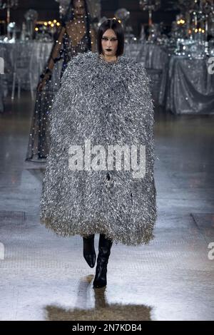 New York, États-Unis. 10th févr. 2023. Un mannequin marche sur la piste au Rodarte Fashion Show pendant l'automne hiver 2023 Collections Fashion Show à New York Fashion week à New York sur 10 février 2023. (Photo de Jonas Gustavsson/Sipa USA) crédit: SIPA USA/Alay Live News Banque D'Images