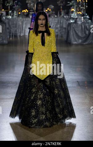 New York, États-Unis. 10th févr. 2023. Un mannequin marche sur la piste au Rodarte Fashion Show pendant l'automne hiver 2023 Collections Fashion Show à New York Fashion week à New York sur 10 février 2023. (Photo de Jonas Gustavsson/Sipa USA) crédit: SIPA USA/Alay Live News Banque D'Images