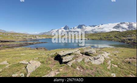 Plateau d'Emparis et chaîne de montagnes des grandes Rousses des Alpes françaises, Savoie, france Banque D'Images