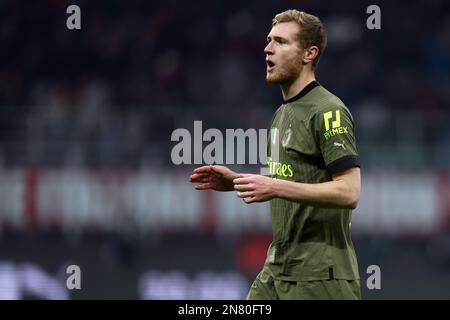 Milan, Italie. 10th févr. 2023. Tommaso Pobega de l'AC Milan gestes pendant la série Un match entre l'AC Milan et le Torino FC au Stadio Giuseppe Meazza sur 10 février 2023 à Milan, Italie . Credit: Marco Canoniero / Alamy Live News Banque D'Images