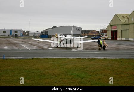 Une journée chargée à l'aéroport Banque D'Images