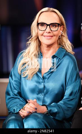 Hambourg, Allemagne. 10th févr. 2023. Natascha Ochsenknecht lors d'une séance photo avant l'enregistrement du 'NDR Talk Show'. Credit: Christian Charisius/dpa/Alay Live News Banque D'Images