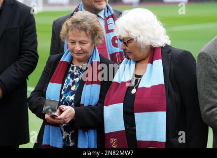 Une cérémonie pour introniser à titre posthume Jack Leslie dans le Hall of Fame du Musée national du football avant le match de la Premier League au stade de Londres. Date de la photo: Samedi 11 février 2023. Banque D'Images