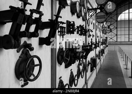 Dortmund, Allemagne - 2 février 2018: Salle des machines de Zeche Zollern. C'est un complexe de mines de charbon dur désaffectées dans le nord-ouest de la ville de Dortmund Banque D'Images