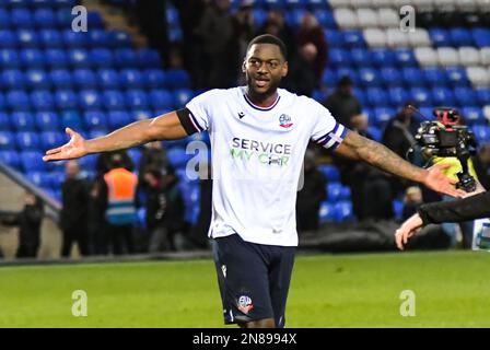 Ricardo Almedia Santos (5 Bolton Wanderers) fait des gestes aux fans à la fin du match lors du match de la Sky Bet League 1 entre Peterborough et Bolton Wanderers à London Road, Peterborough, le samedi 11th février 2023. (Photo : Kevin Hodgson | ACTUALITÉS MI) crédit : ACTUALITÉS MI et sport /Actualités Alay Live Banque D'Images