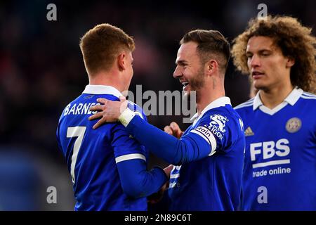 James Maddison de Leicester City fête après que Harvey Barnes de Leicester City ait marqué un but pour le faire 4-1 lors du match de la Premier League entre Leicester City et Tottenham Hotspur au King Power Stadium, Leicester, le samedi 11th février 2023. (Photo : Jon Hobley | MI News) Credit: MI News & Sport /Alay Live News Banque D'Images