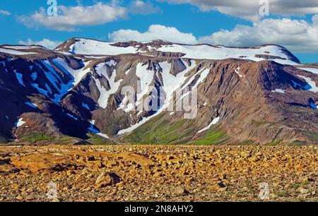 Belle nature islandaise avec glace fondue patchs glacier - Þórisjökull, Islande Banque D'Images