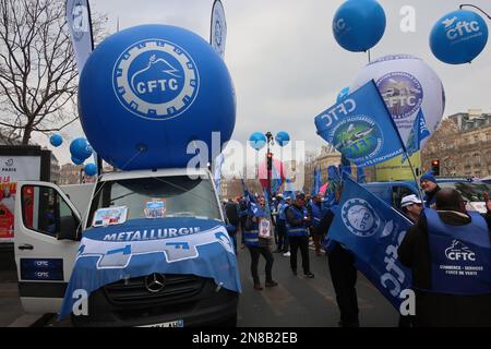 Paris, France. 11th févr. 2023. Des milliers de personnes démontreront les plans de retraite de Macron. Crédit : Brian Minkoff/Alamy Live News Banque D'Images