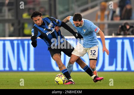 ROME - (l-r) José dos Santos Ederson d'Atalanta Bergame, Danilo Cataldi de SS Lazio pendant la série italienne Un match entre SS Lazio et Atalanta BC à Stadion Olimpico sur 11 février 2023 à Rome, Italie. AP | hauteur néerlandaise | GERRIT DE COLOGNE Banque D'Images