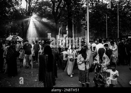 Bangladesh. 10th févr. 2023. L'une des plus grandes expositions annuelles du livre au monde est connue sous le nom d'Ekuse BoE Mela, image prise de Dhaka, Bangladesh, Asie du Sud. (Photo de Md Noor Hossain/Pacific Press) Credit: Pacific Press Media production Corp./Alay Live News Banque D'Images