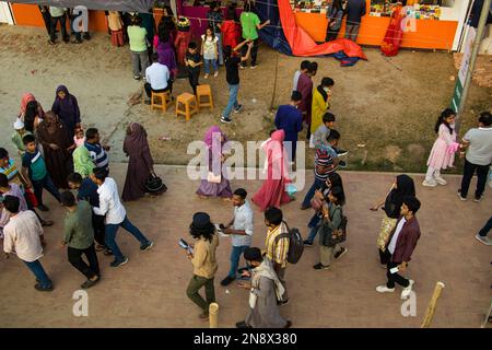 Bangladesh. 10th févr. 2023. L'une des plus grandes expositions annuelles du livre au monde est connue sous le nom d'Ekuse BoE Mela, image prise de Dhaka, Bangladesh, Asie du Sud. (Image de crédit : © Md Noor Hossain/Pacific Press via ZUMA Press Wire) USAGE ÉDITORIAL SEULEMENT! Non destiné À un usage commercial ! Banque D'Images